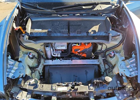 2026 Tesla Model Y z USA, uszkodzony, nr VIN 7SAYGDEE5TA411491